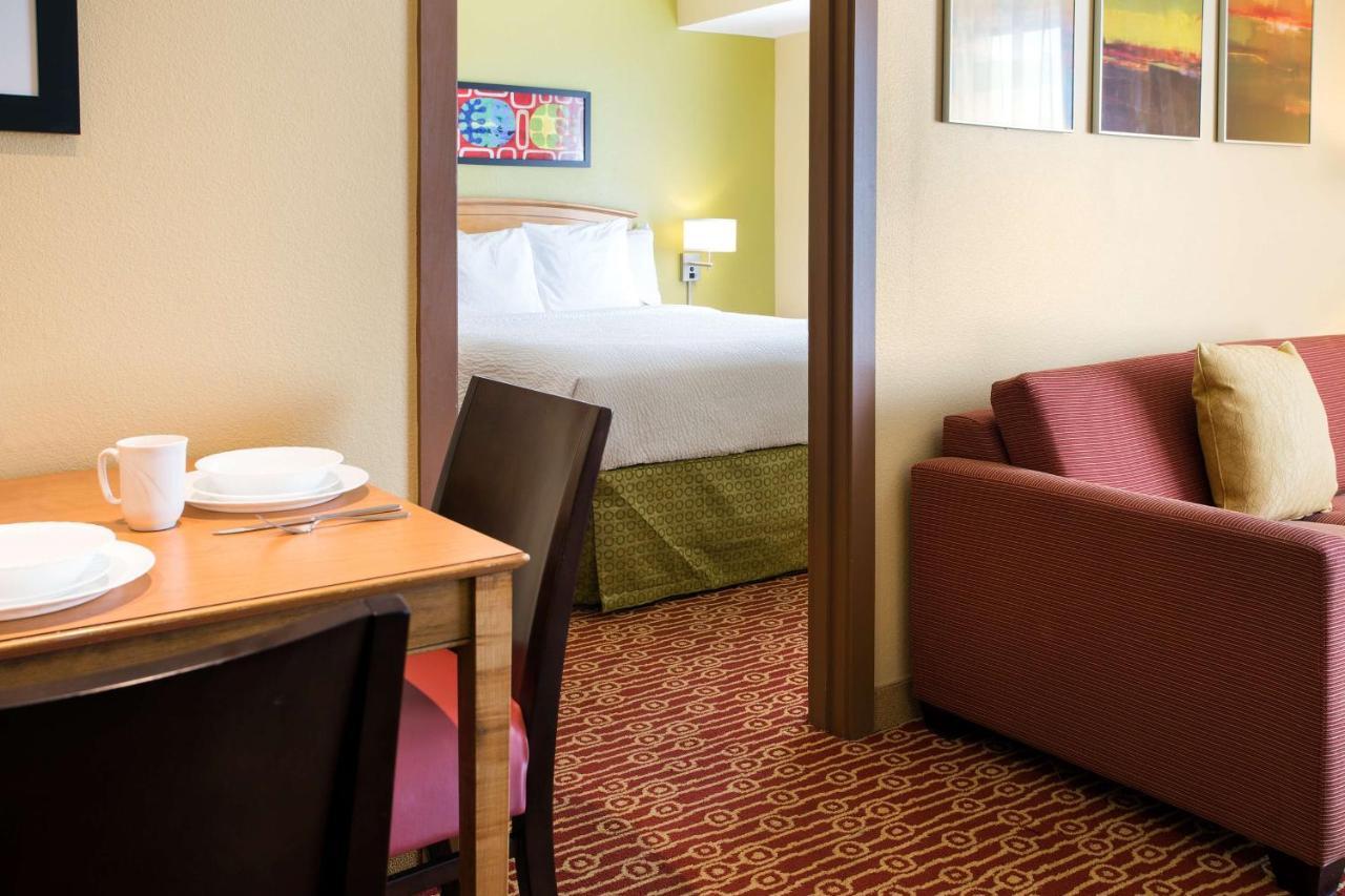Sonesta Simply Suites Detroit Novi Exterior photo