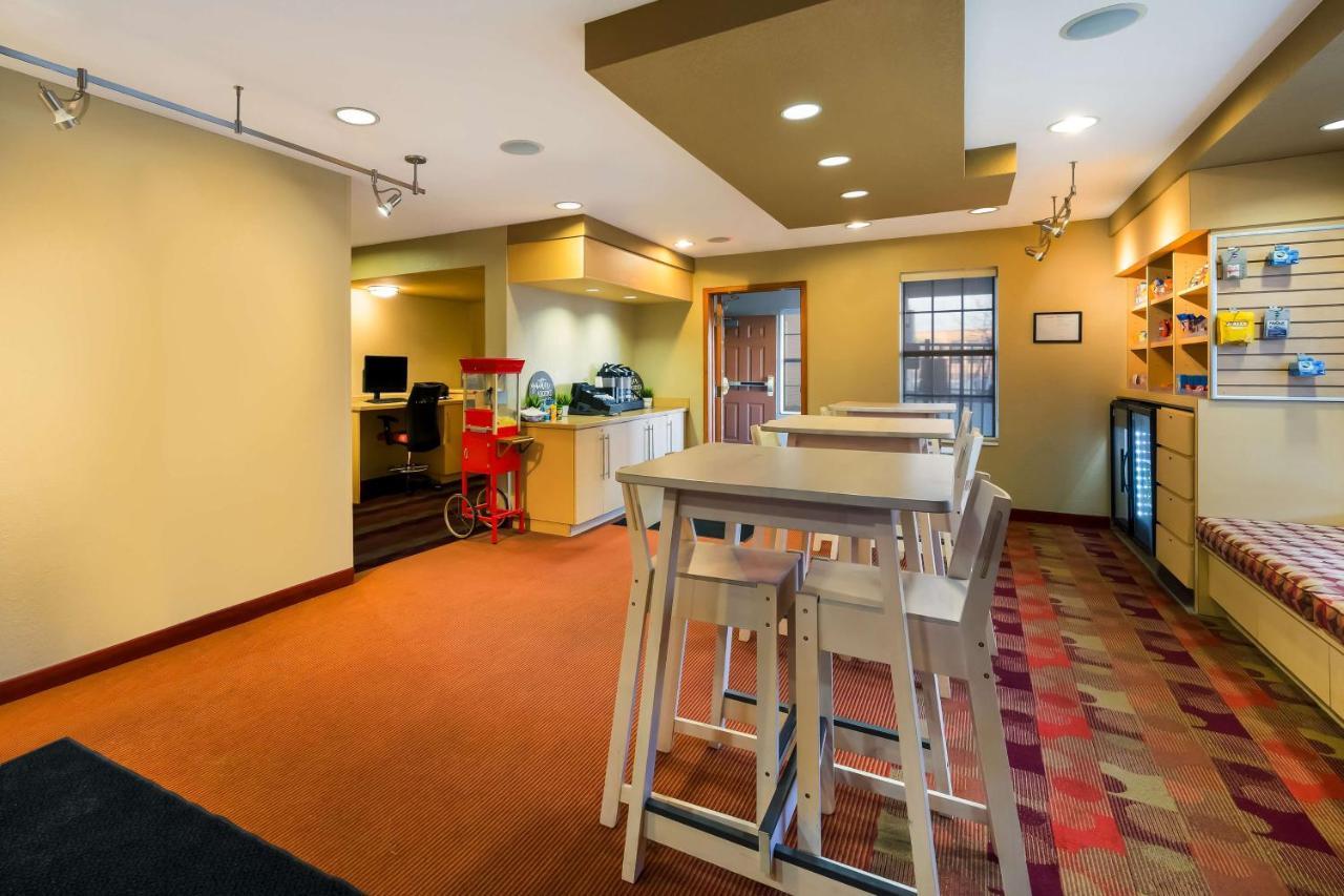 Sonesta Simply Suites Detroit Novi Exterior photo