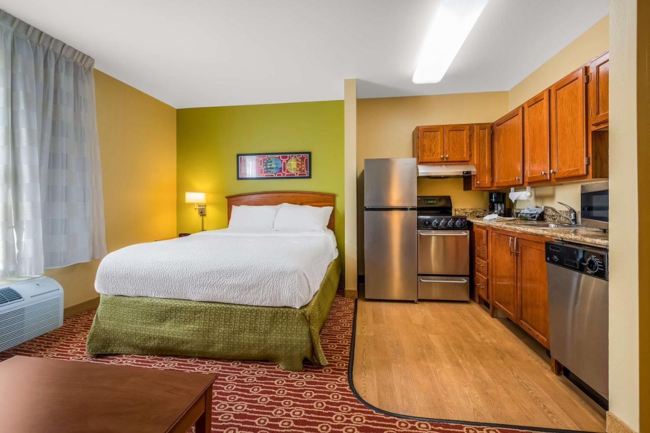 Sonesta Simply Suites Detroit Novi Exterior photo