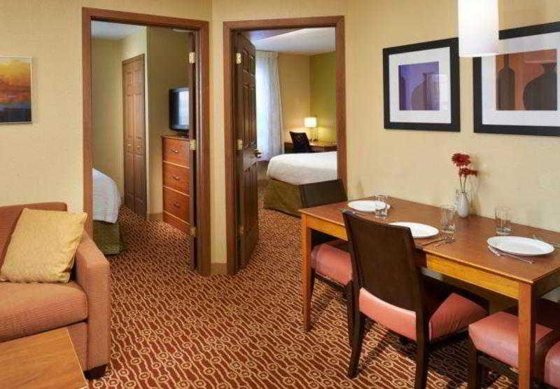 Sonesta Simply Suites Detroit Novi Exterior photo